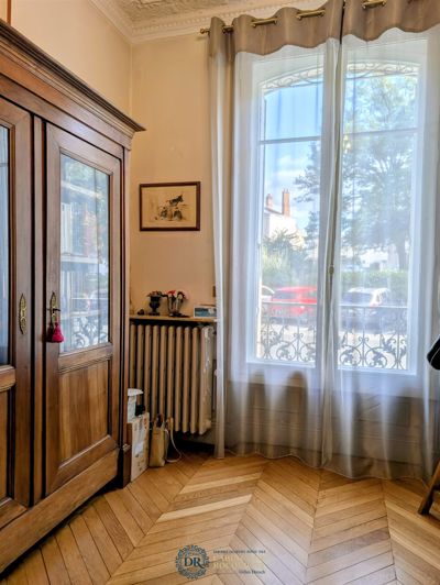 Image No.3-6 Bed House for sale