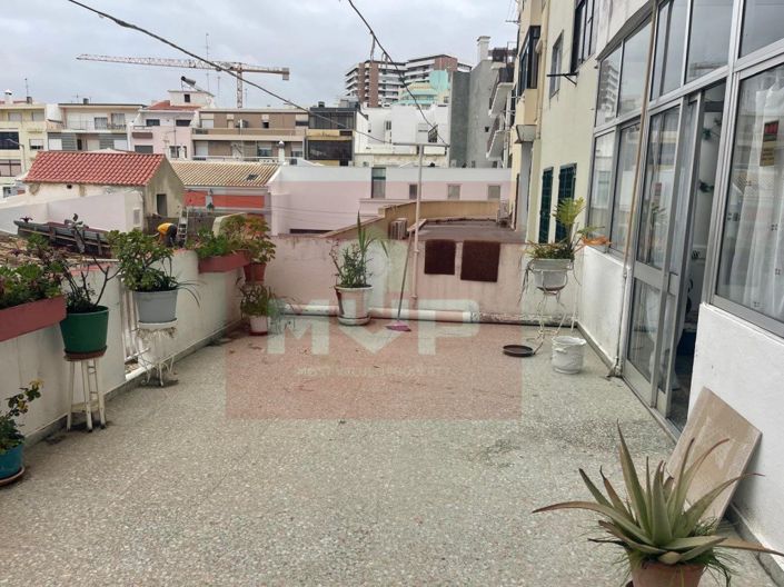 Image No.31-3 Bed Apartment for sale