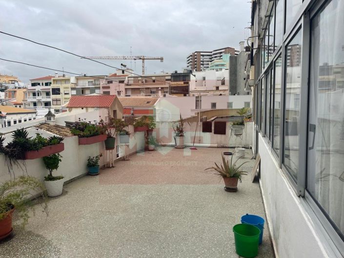 Image No.33-3 Bed Apartment for sale