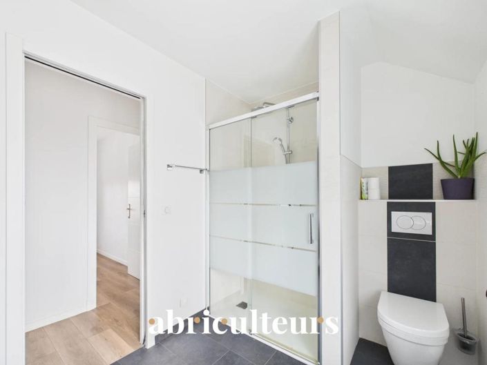 Image No.19-4 Bed House for sale