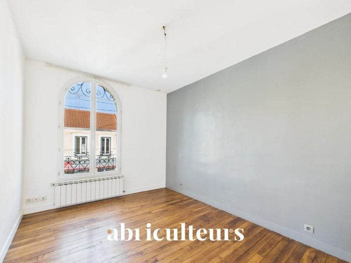 Image No.14-2 Bed House for sale