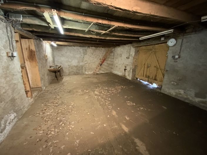 Image No.15-4 Bed House for sale