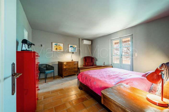 Image No.22-4 Bed House for sale