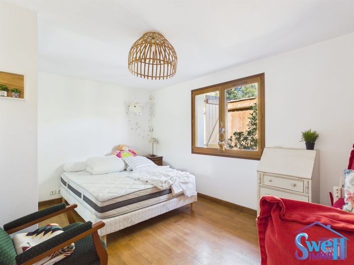 Image No.16-5 Bed House for sale