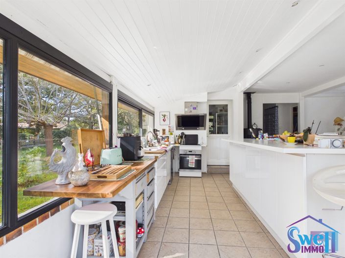 Image No.8-5 Bed House for sale