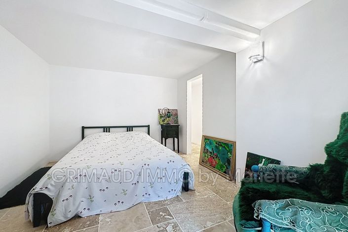 Image No.12-4 Bed House for sale