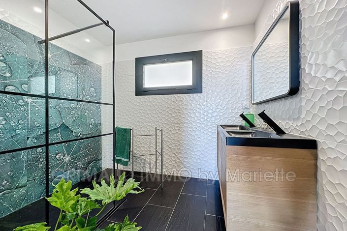 Image No.13-4 Bed House for sale