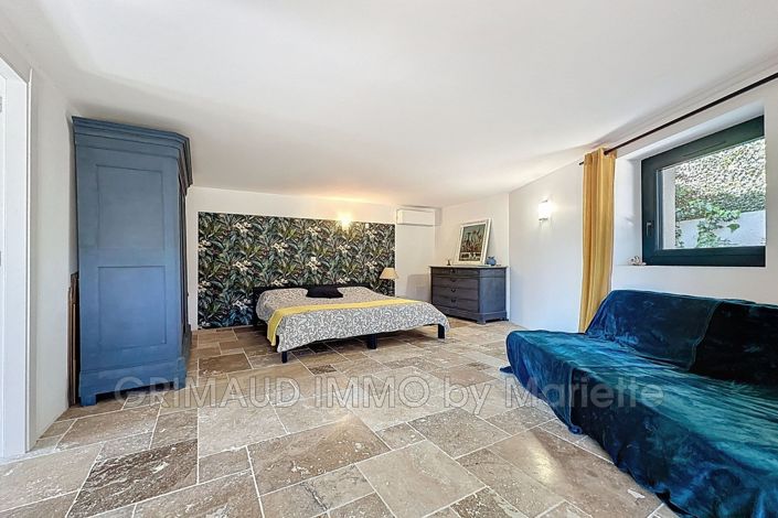 Image No.15-4 Bed House for sale