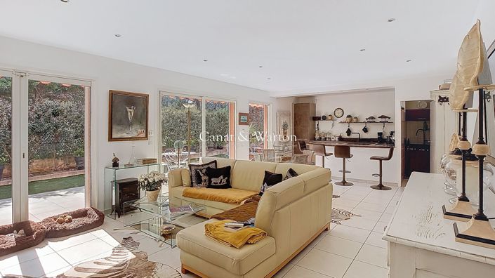 Image No.3-3 Bed House for sale