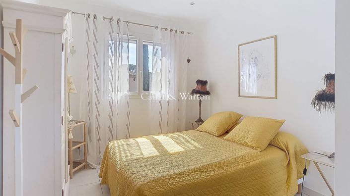 Image No.7-3 Bed House for sale