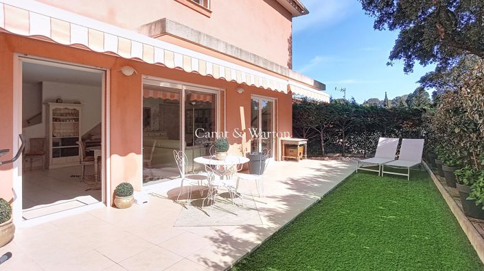 Image No.9-3 Bed House for sale