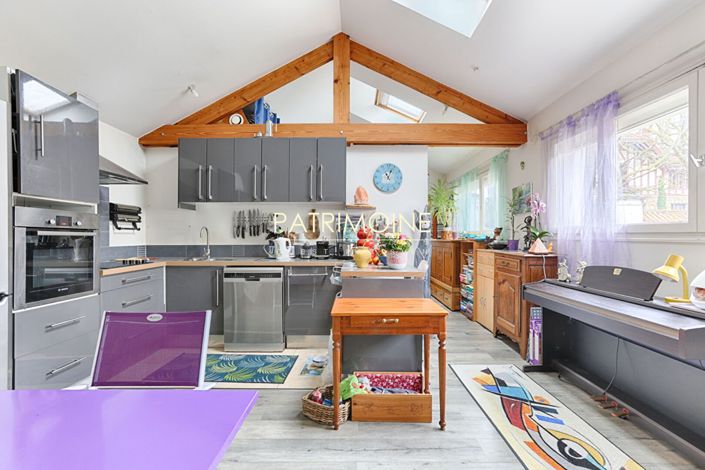 Image No.2-2 Bed House for sale