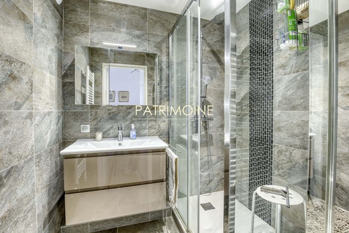 Image No.10-3 Bed Apartment for sale