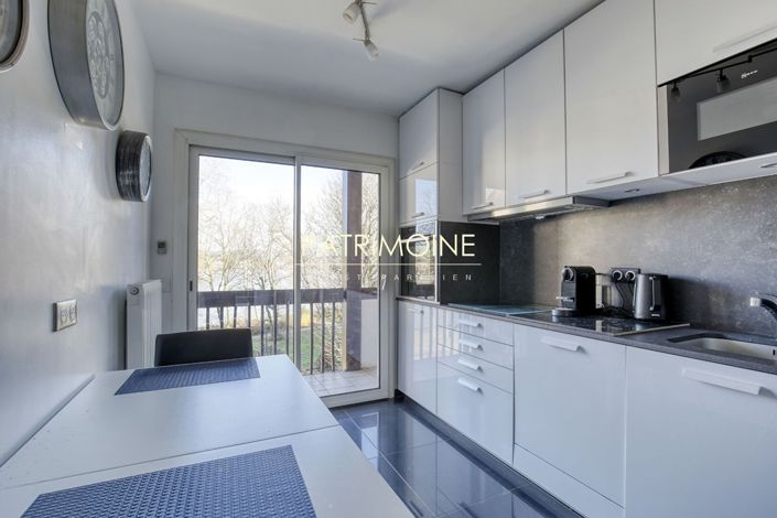 Image No.12-3 Bed Apartment for sale