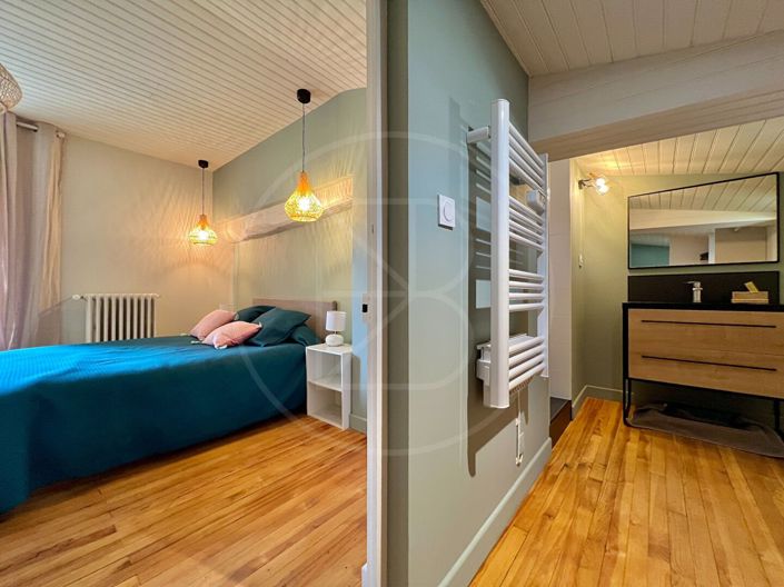 Image No.12-7 Bed House for sale