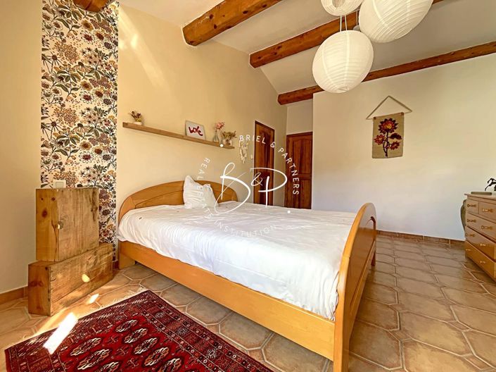 Image No.11-2 Bed House for sale