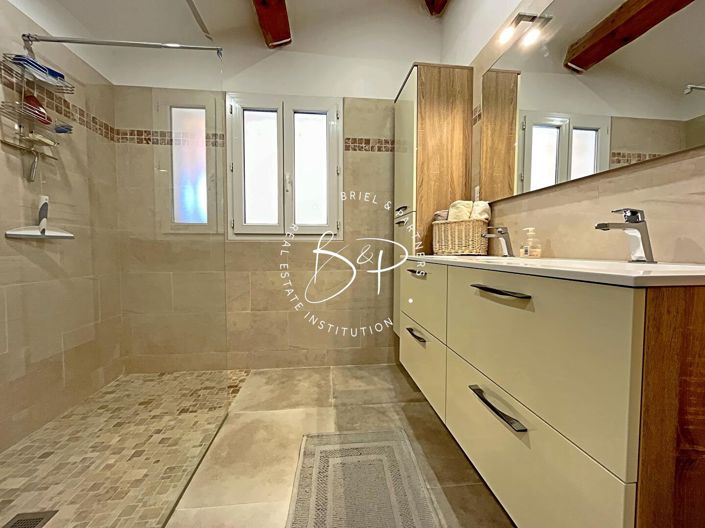 Image No.12-2 Bed House for sale