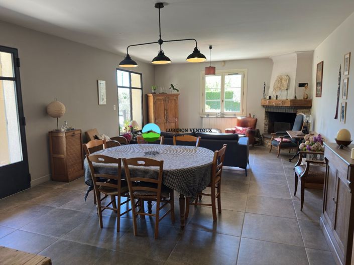 Image No.2-6 Bed House for sale