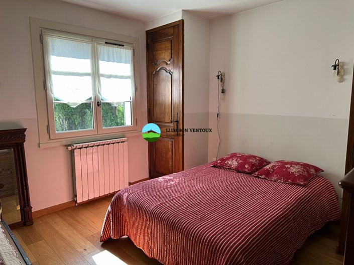 Image No.7-6 Bed House for sale