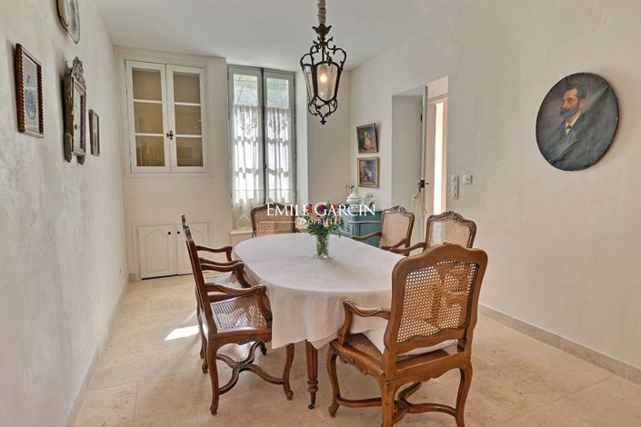 Image No.6-3 Bed House for sale