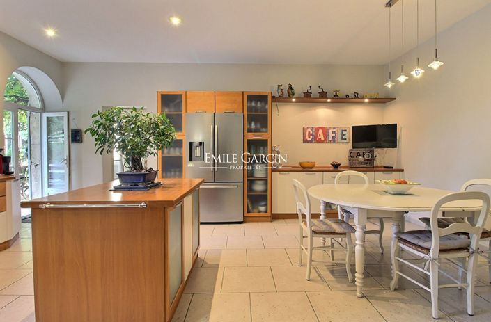 Image No.11-5 Bed House for sale