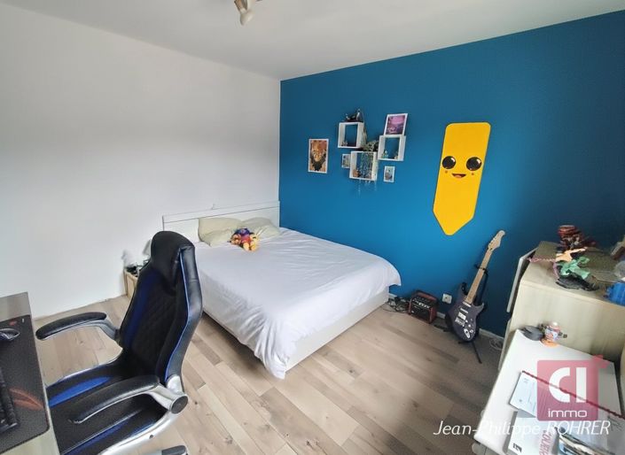 Image No.6-4 Bed House for sale