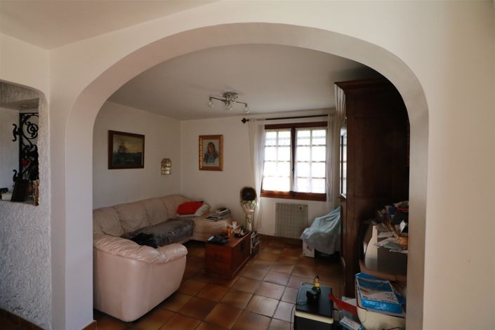 Image No.10-4 Bed House for sale