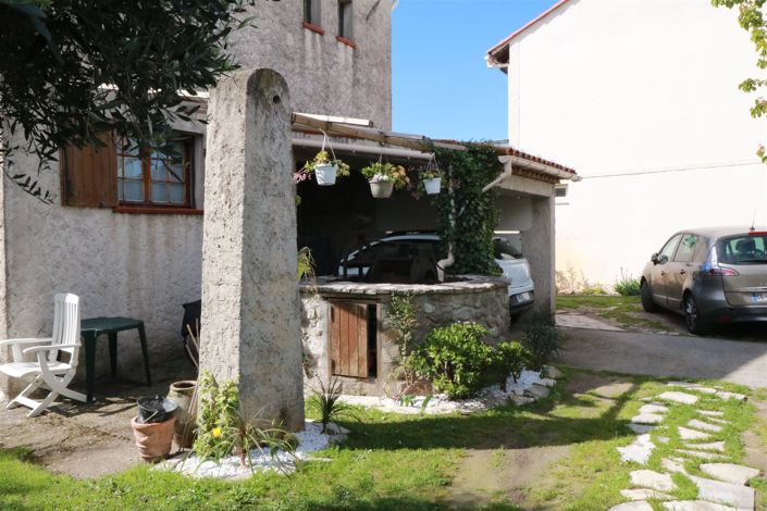 Image No.3-4 Bed House for sale