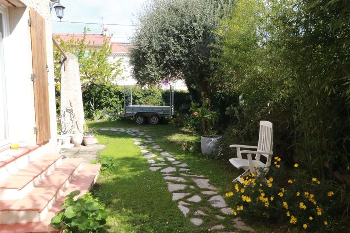 Image No.4-4 Bed House for sale