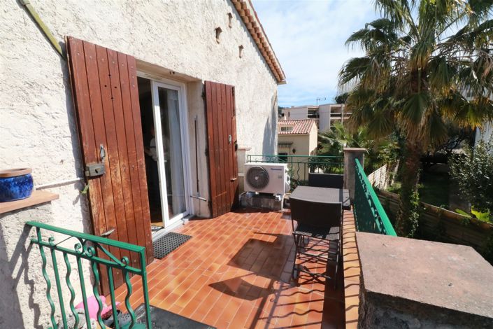 Image No.9-4 Bed House for sale