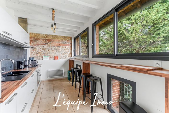 Image No.20-6 Bed House for sale