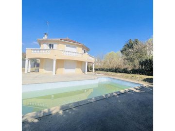 1 - Pont-de-Chéruy, Maison