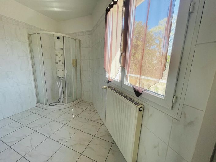 Image No.9-Maison de 3 chambres à vendre à Pont-de-Chéruy