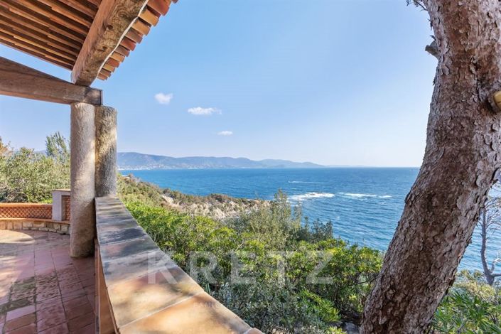 Image No.2-4 Bed Property for sale