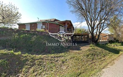 1 - Upaix, House