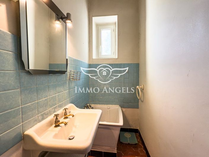 Image No.16-6 Bed House for sale