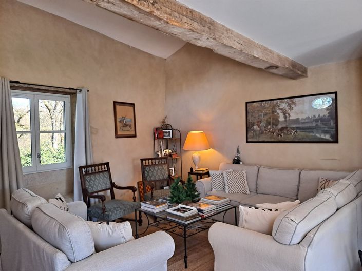 Image No.10-3 Bed House for sale