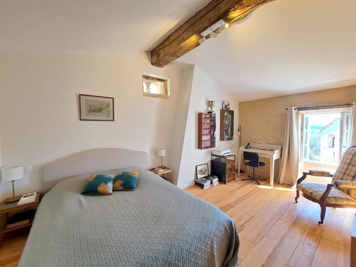 Image No.17-3 Bed House for sale