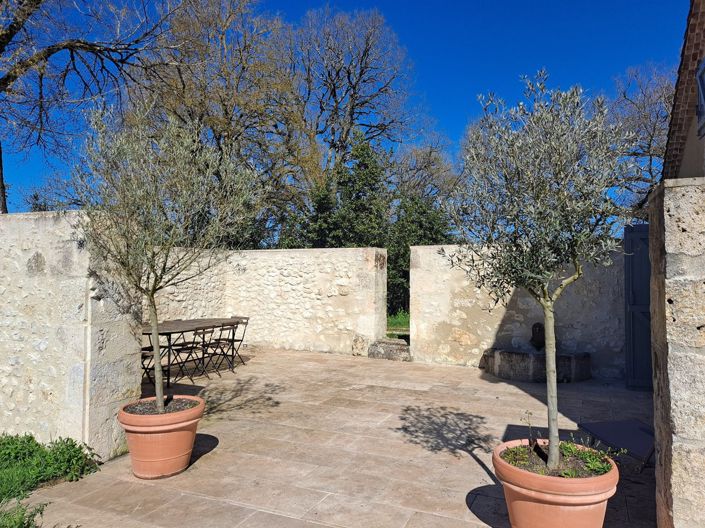 Image No.2-3 Bed House for sale