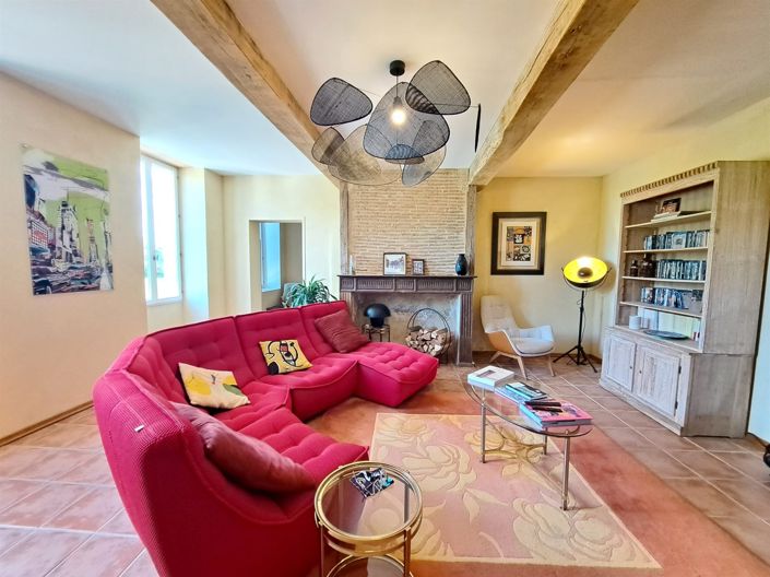 Image No.12-4 Bed House for sale