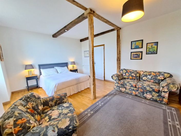 Image No.21-4 Bed House for sale