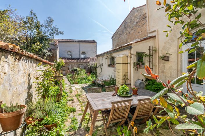 Image No.17-4 Bed House for sale