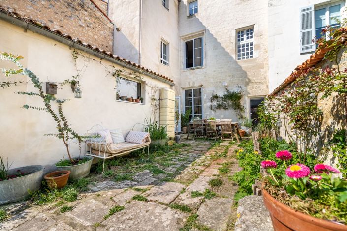 Image No.18-4 Bed House for sale