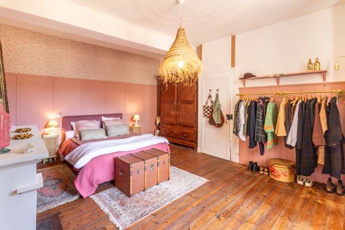 Image No.9-4 Bed House for sale