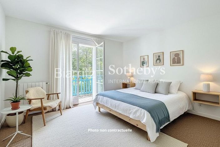 Image No.3-Propriété de 5 chambres à vendre à Arcangues