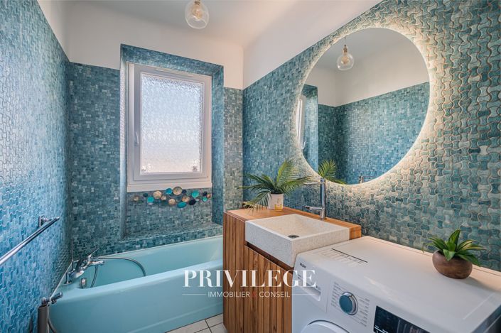 Image No.19-3 Bed Apartment for sale