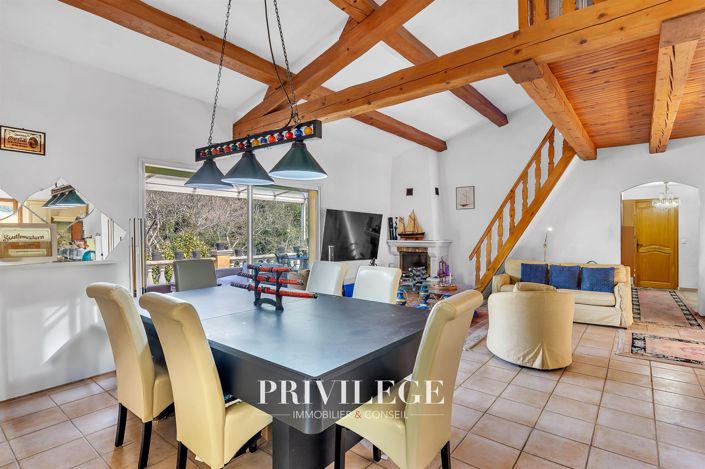 Image No.10-4 Bed House for sale