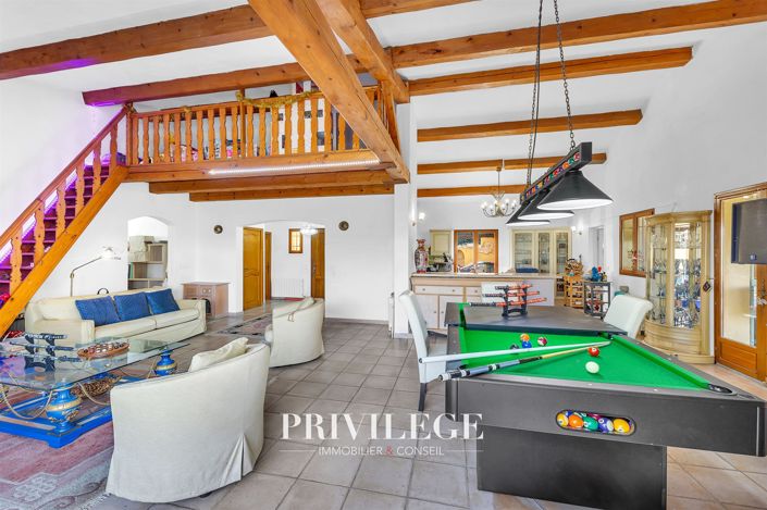 Image No.9-4 Bed House for sale