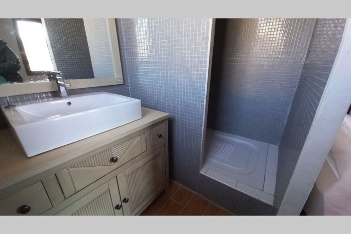 Image No.11-4 Bed House for sale