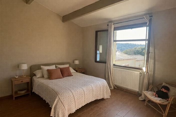 Image No.14-4 Bed House for sale